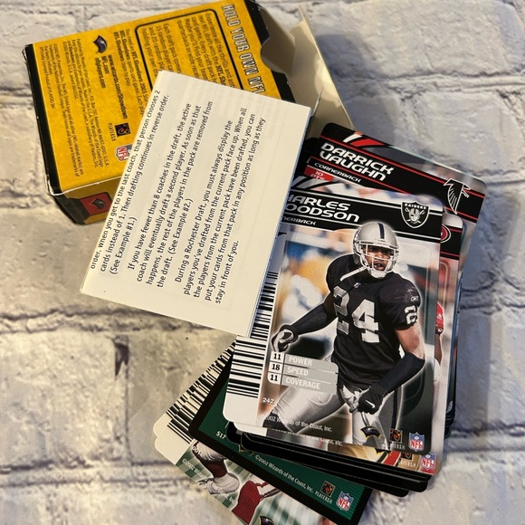 NFL (2003) SHOWDOWN GAME DRAFT 75 CARD PACK BY WIZARDS OF THE COAST - Picture 5 of 5